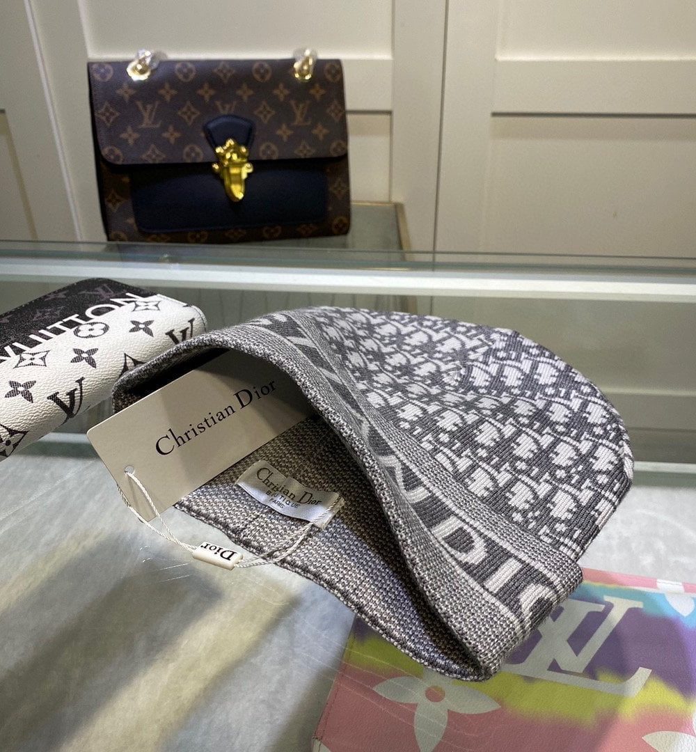 Dior Pompom Beanie In Grey