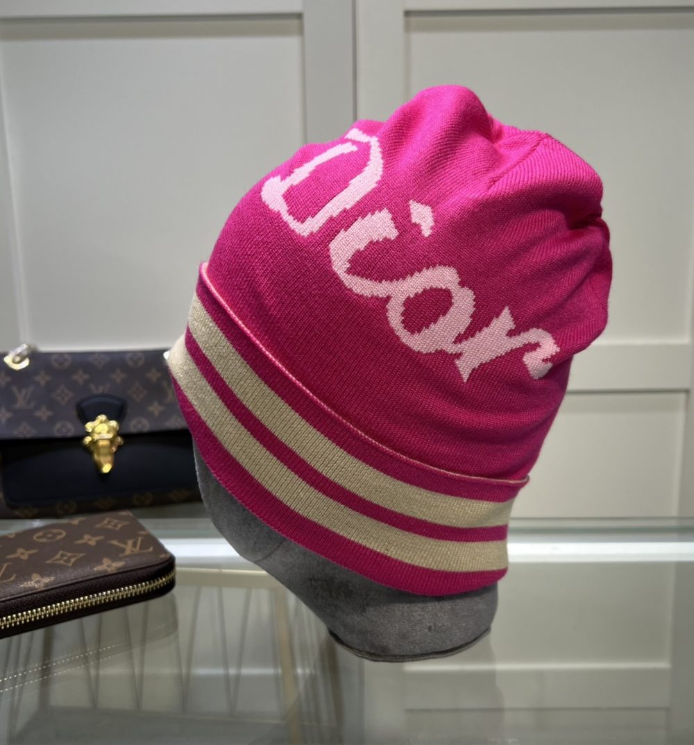 Dior Pompom Beanie In Pink