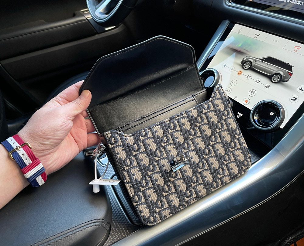 DM5042 - Dior Fashion Bag