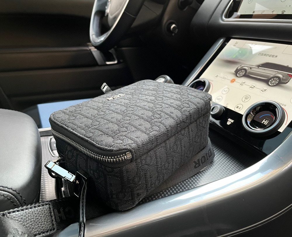 DM5043 - Dior Black Fashion Bag