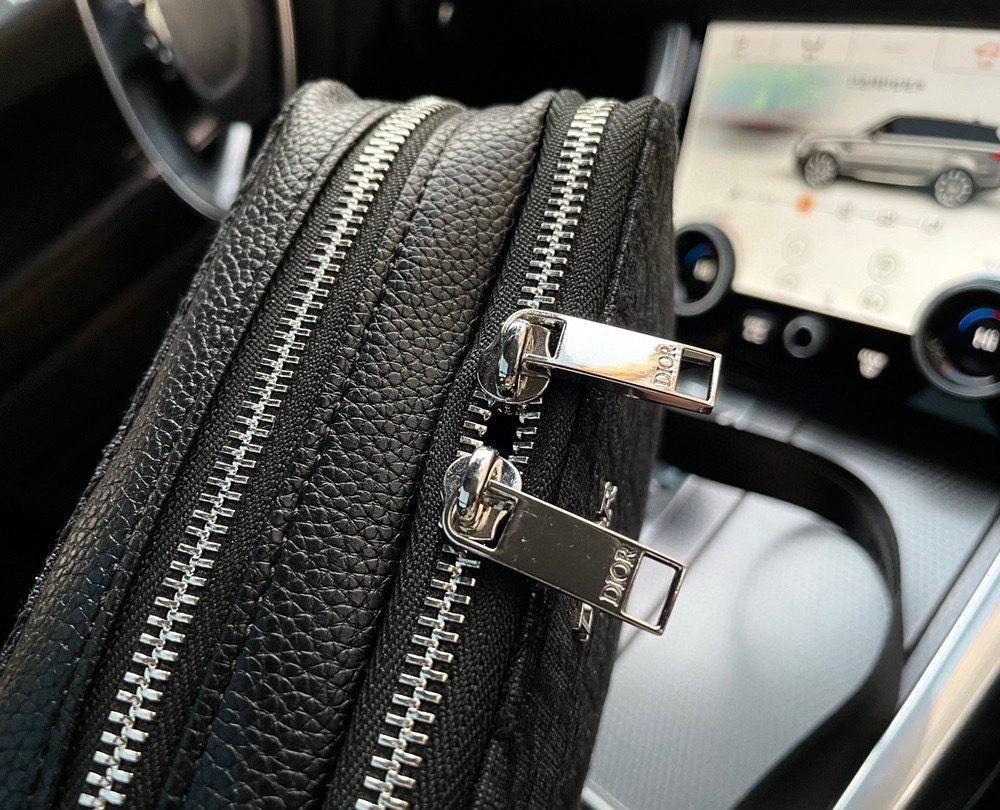 DM5043 - Dior Black Fashion Bag