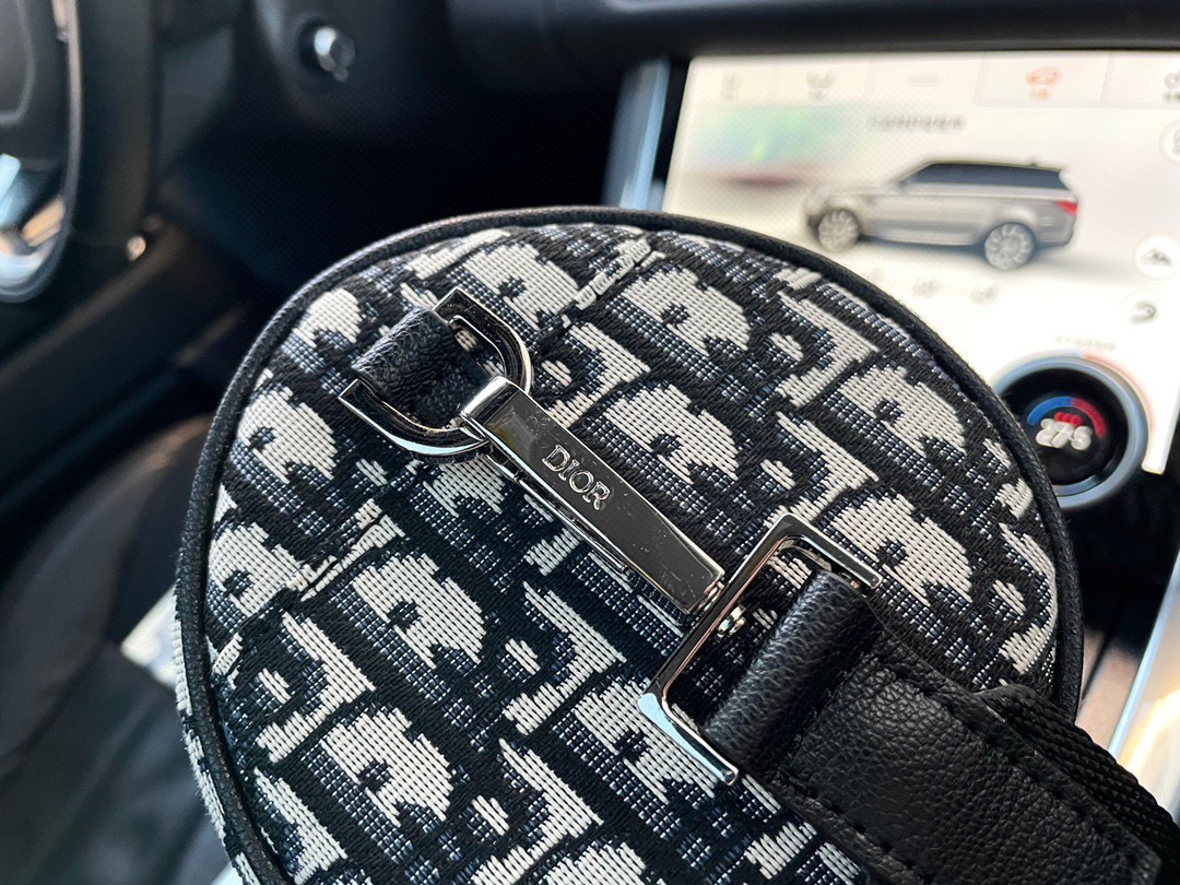 DM5045 - Dior Fashion Bag - Image 6