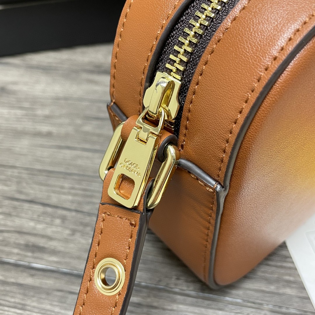 Dolce & Gabbana Crossbody 3.5 Bag Brown For Women 7.5in/19cm DG - Image 3