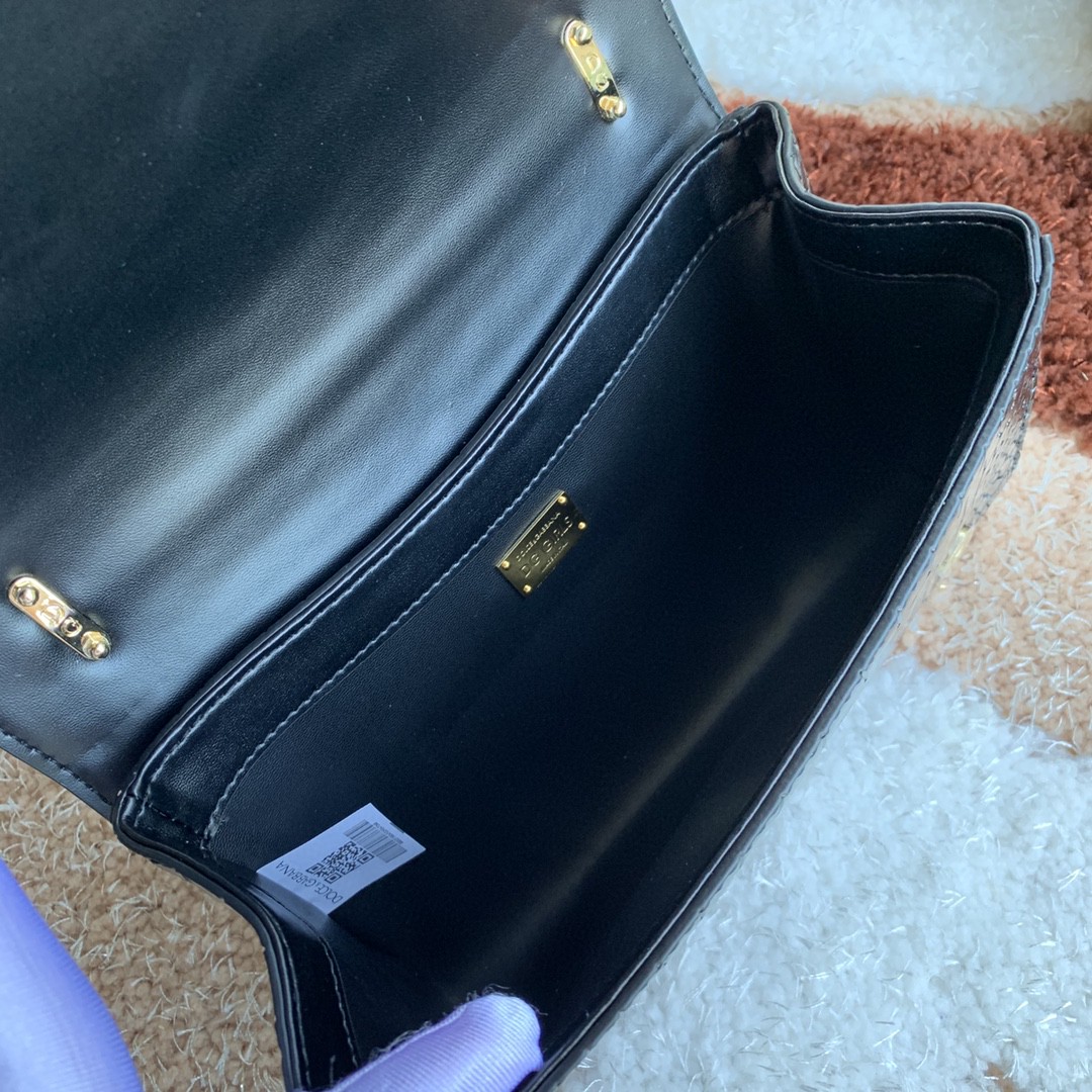 Dolce & Gabbana DG Girls Cross Body Bag Black For Women 8.3in/21cm DG - Image 5