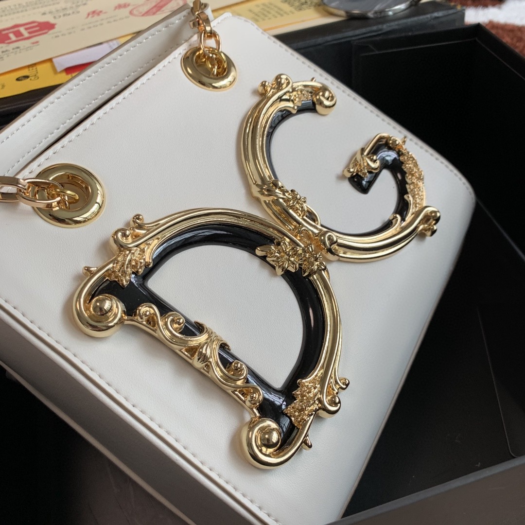 Dolce & Gabbana DG Girls White For Women 7.9in/20cm DG - Image 3