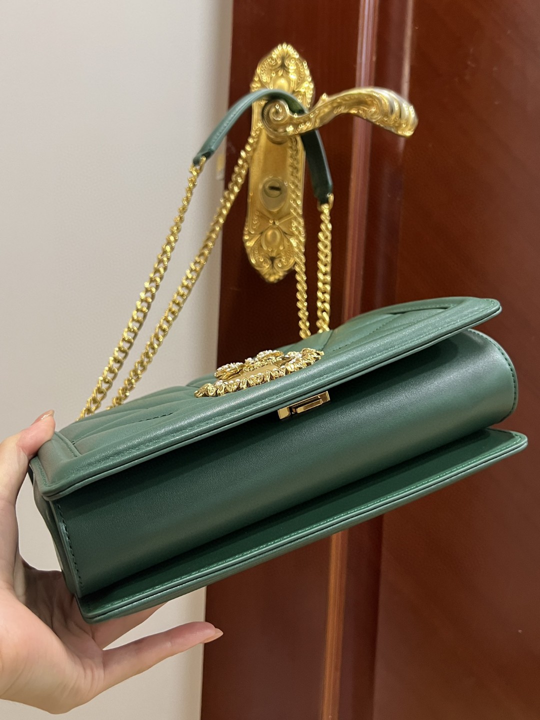 Dolce & Gabbana Large Devotion Bag In Quilted Nappa Green For Women 10in/26cm DG - Image 2