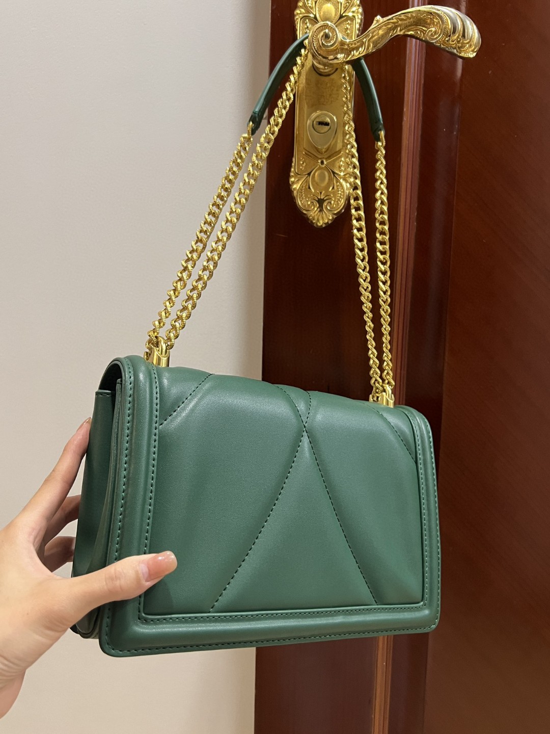 Dolce & Gabbana Large Devotion Bag In Quilted Nappa Green For Women 10in/26cm DG - Image 9