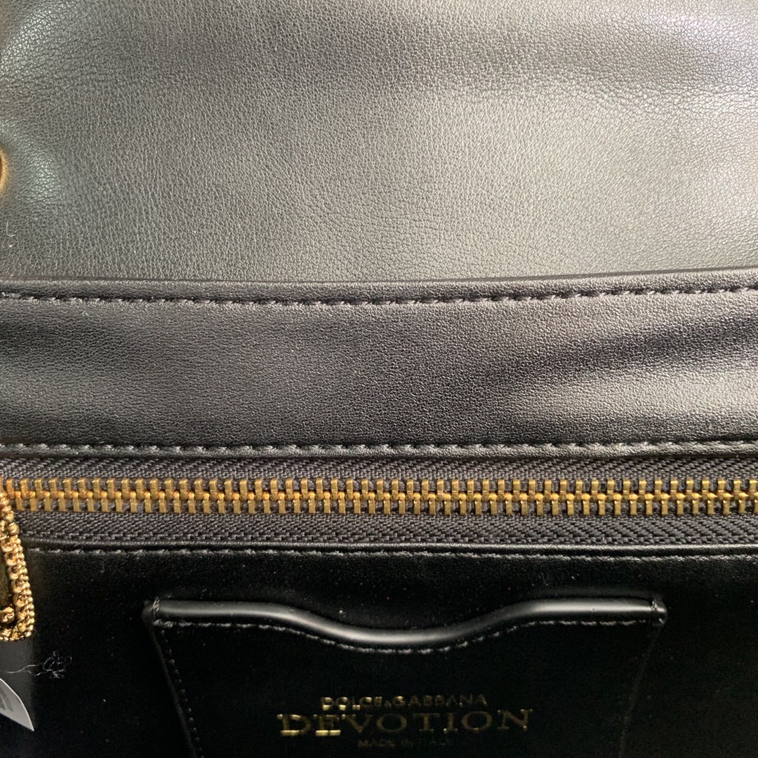 Dolce & Gabbana Medium Devotion Shoulder Bag In Quilted Nappa Black For Women 10.2in/26cm DG - Image 8