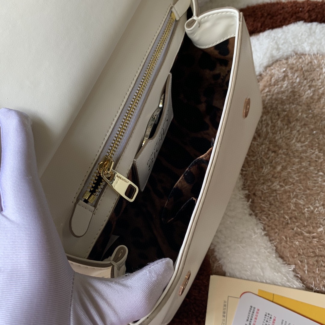 Dolce & Gabbana Medium DG Handbag In Dauphine White For Women 10.2in/26cm DG - Image 5