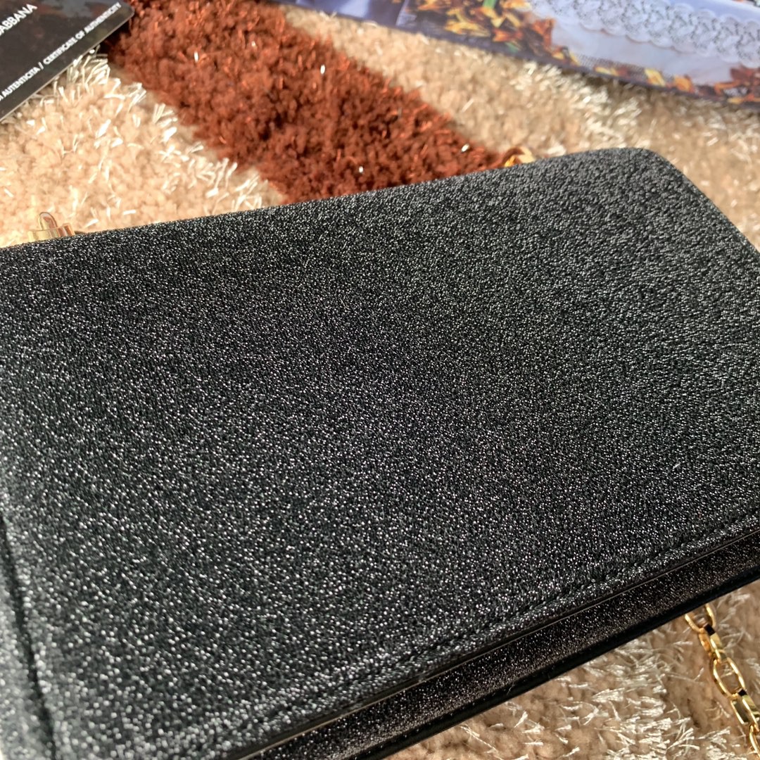 Dolce & Gabbana Nappa DG Girls Shoulder Bag Black For Women 8.3in/21cm DG BB6498AZ80180999 - Image 6