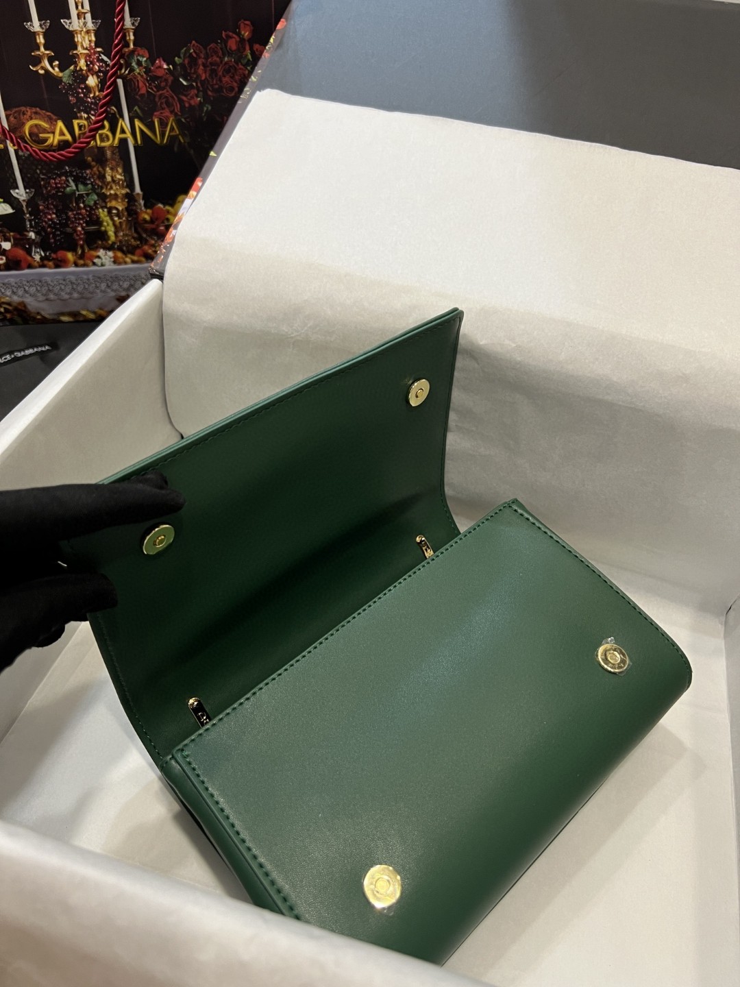 Dolce & Gabbana Nappa DG Girls Shoulder Bag Green For Women 8.3in/21cm DG - Image 8