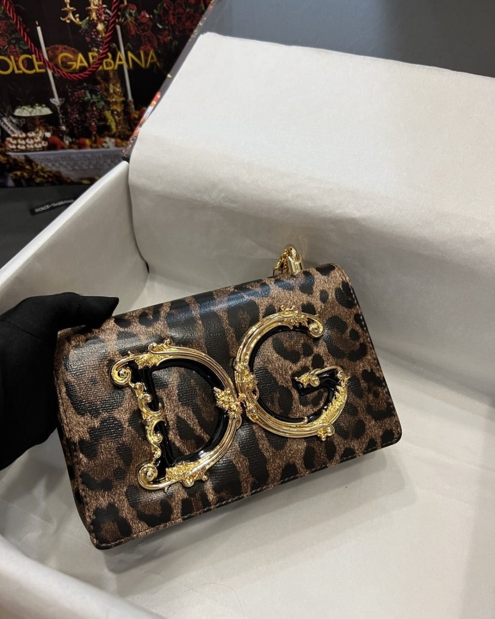 Dolce & Gabbana Nappa DG Girls Shoulder Bag Leo Print For Women 8.3in/21cm DG