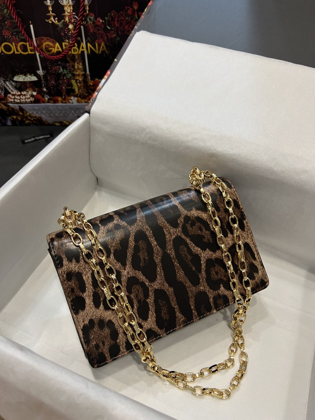 Dolce & Gabbana Nappa DG Girls Shoulder Bag Leo Print For Women 8.3in/21cm DG - Image 6