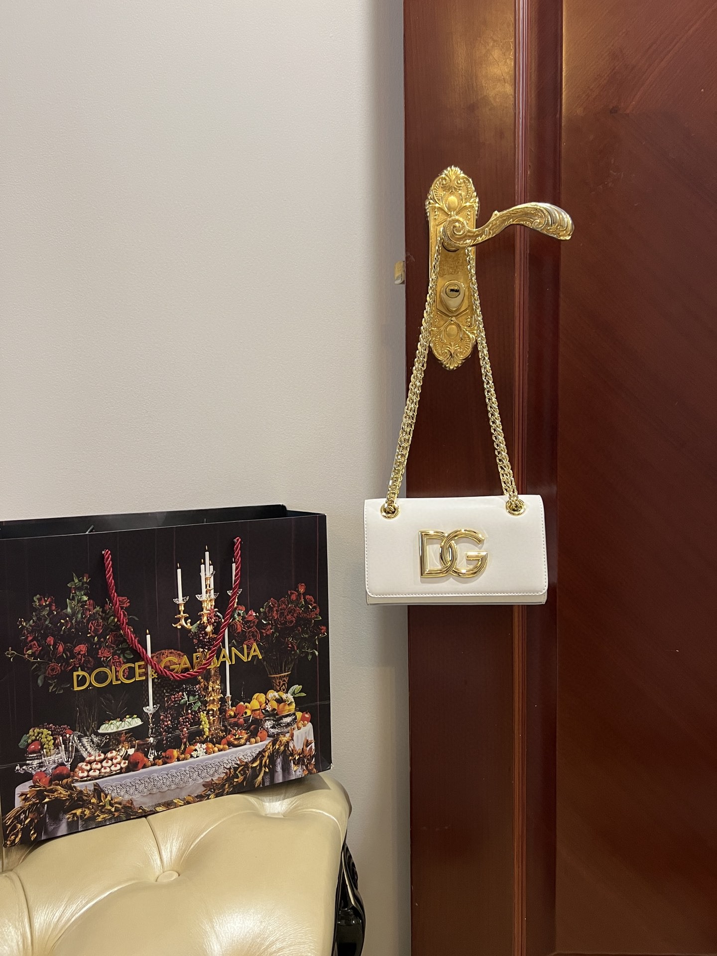 Dolce & Gabbana Polished 3.5 Phone Bag White For Women 7.3in/19cm DG - Image 9