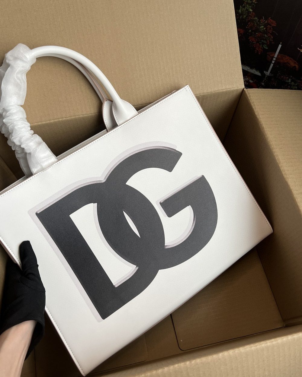 Dolce & Gabbana Small DG Daily Shopper With DG Logo Print White For Women 14.6in/37cm DG