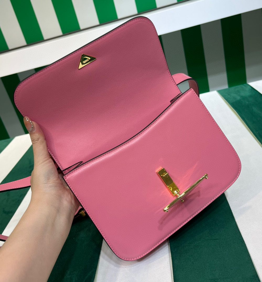 Emblème Shoulder Bag In Pink For Women 7.8in/20cm 1BD340_2A3A_F0ZCL_V_UTO