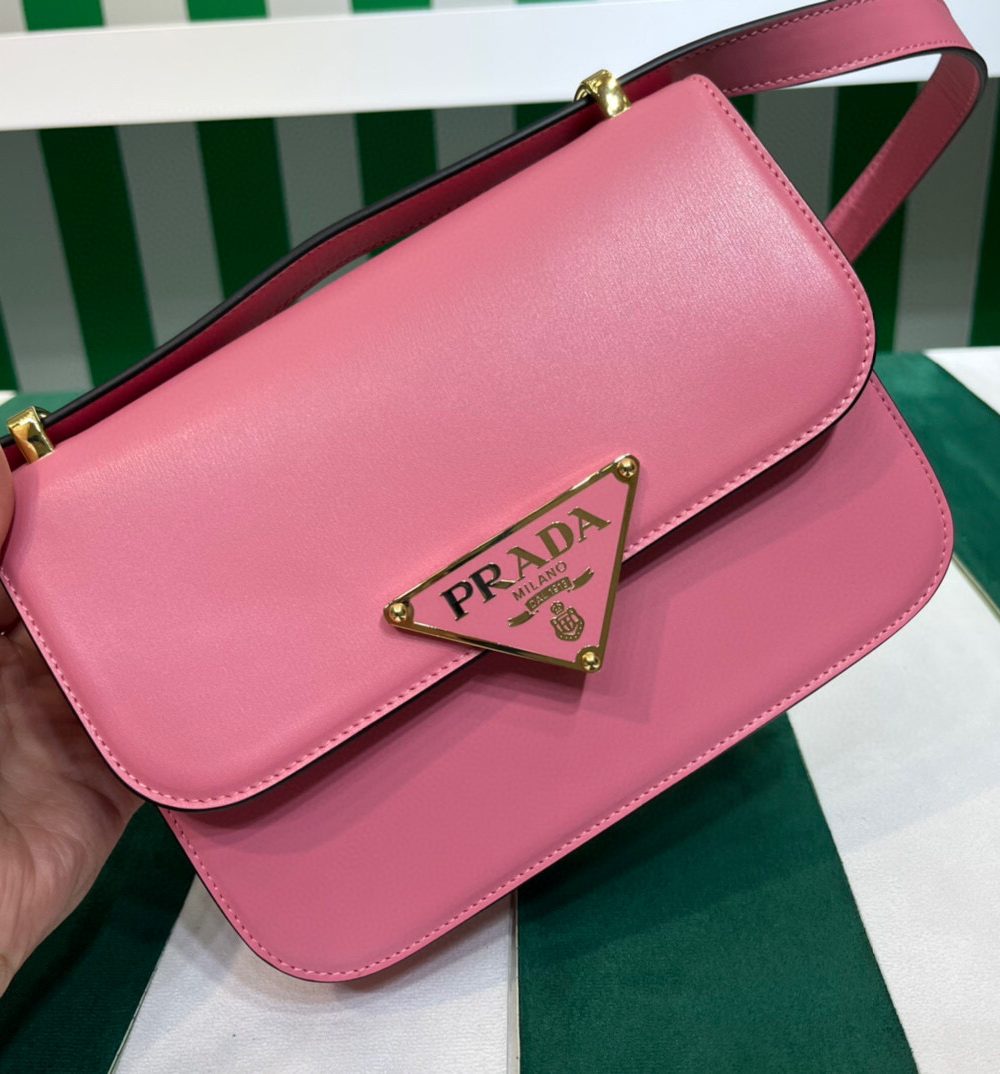 Emblème Shoulder Bag In Pink For Women 7.8in/20cm 1BD340_2A3A_F0ZCL_V_UTO