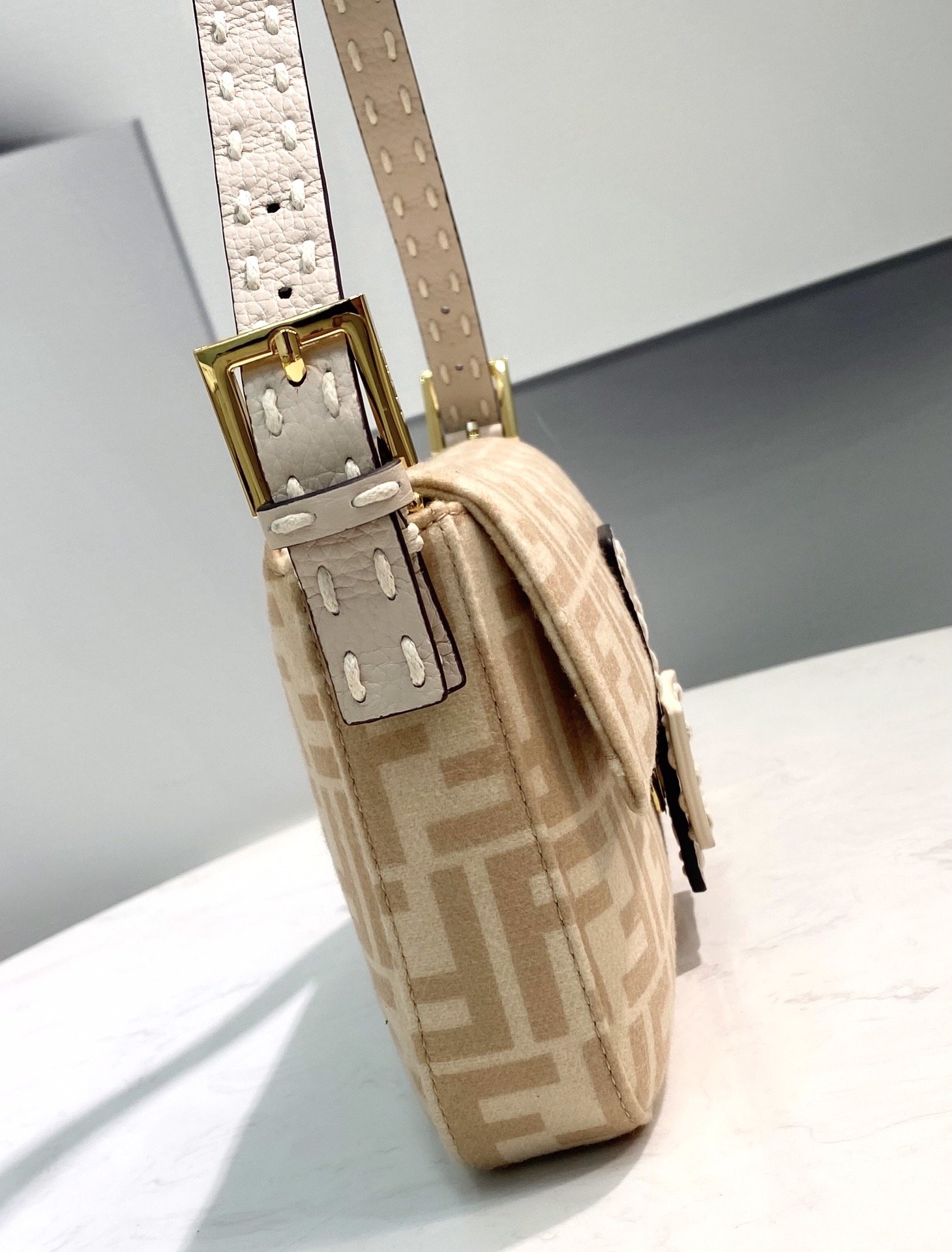 1:1 Replica Fendi Baguette 1997 Wool Bag Beige For Women, Women's Handbags, Shoulder Bags 10.6in/27cm FF 8BR792 - Image 3