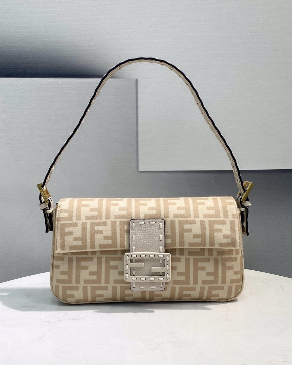 1:1 Replica Fendi Baguette 1997 Wool Bag Beige For Women, Women's Handbags, Shoulder Bags 10.6in/27cm FF 8BR792