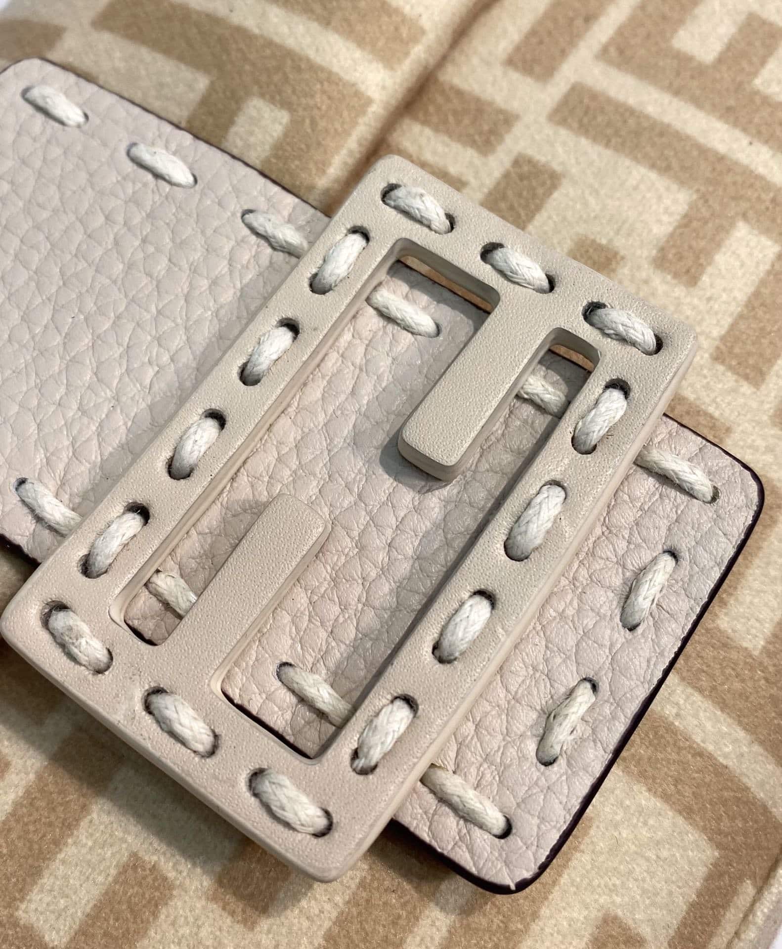 1:1 Replica Fendi Baguette 1997 Wool Bag Beige For Women, Women's Handbags, Shoulder Bags 10.6in/27cm FF 8BR792 - Image 7