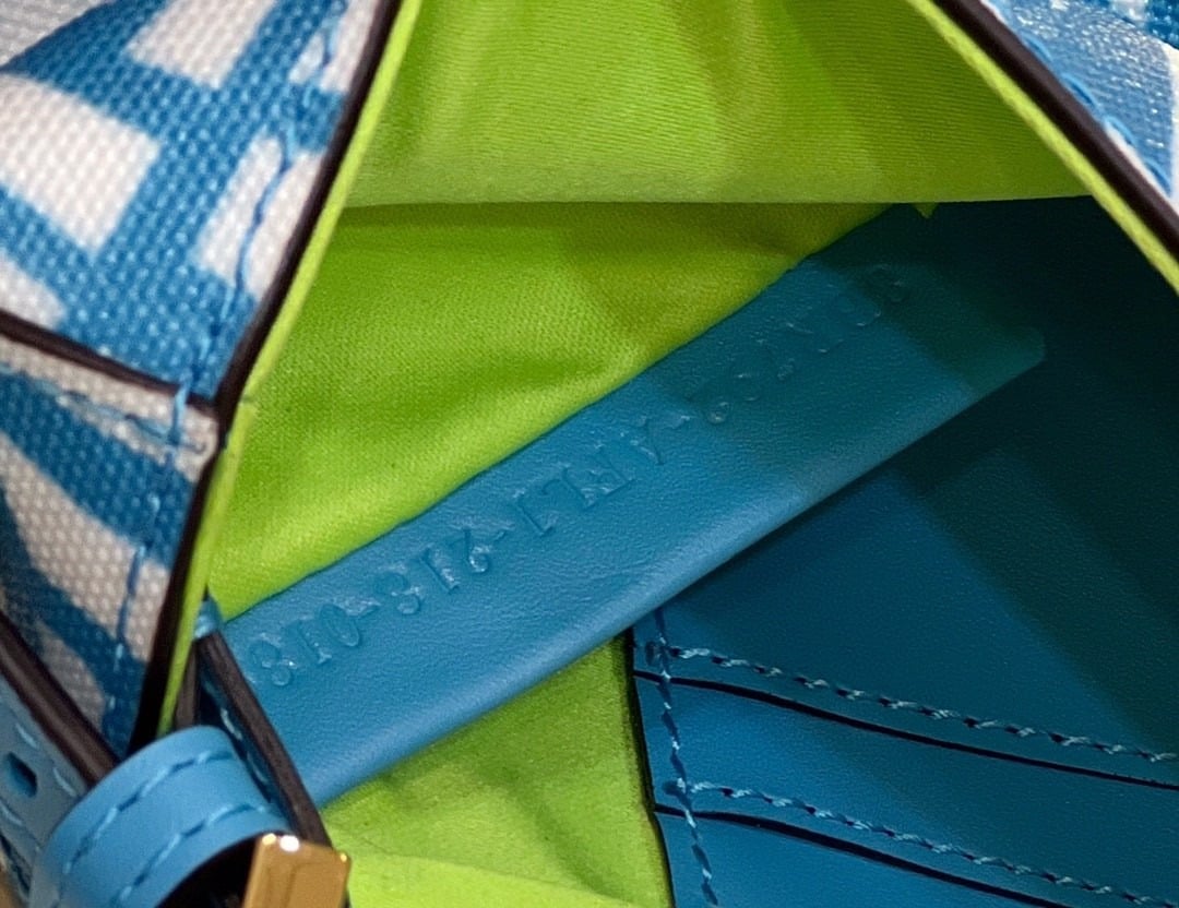 1:1 Replica Fendi Mini Baguatte 1997 Blue Glazed Bag For Woman 19.5cm/7.5in - Image 9