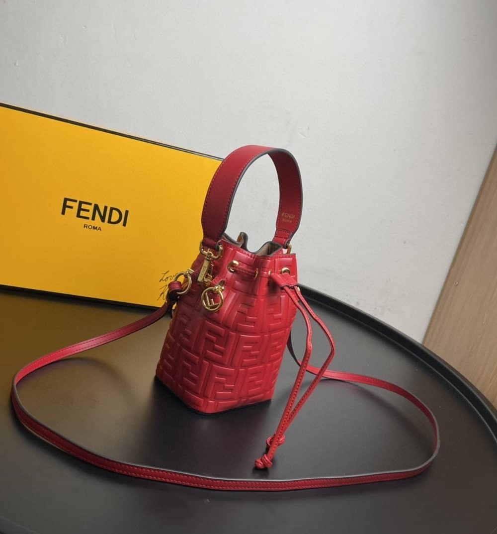 1:1 Replica Fendi Mon Tresor Red Mini Bag For Woman 18cm/7in