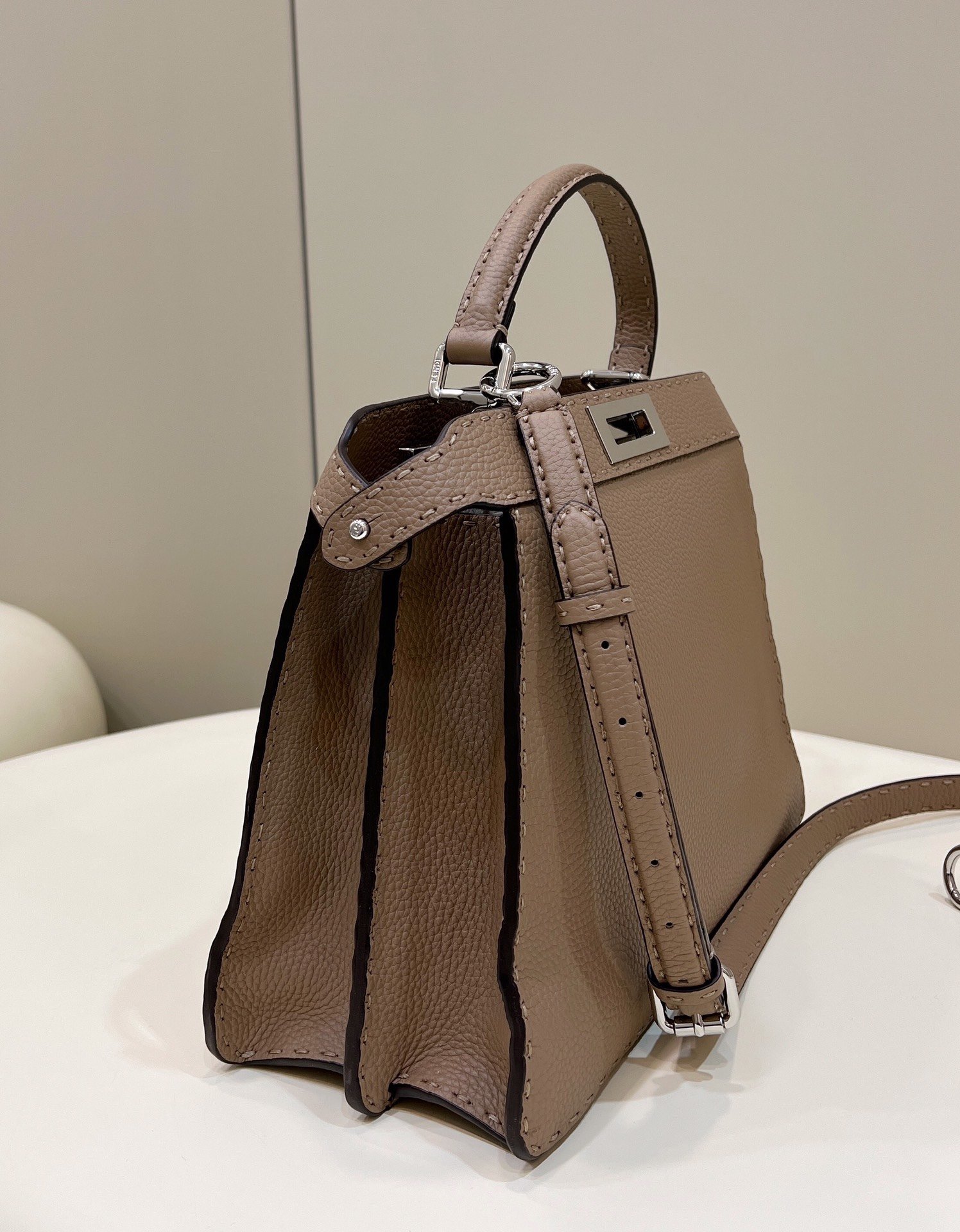 1:1 Replica Fendi Peekaboo ISeeU Medium Brown For Women, Women's Handbags, Shoulder Bags 13.1in/33.5cm FF - Image 7