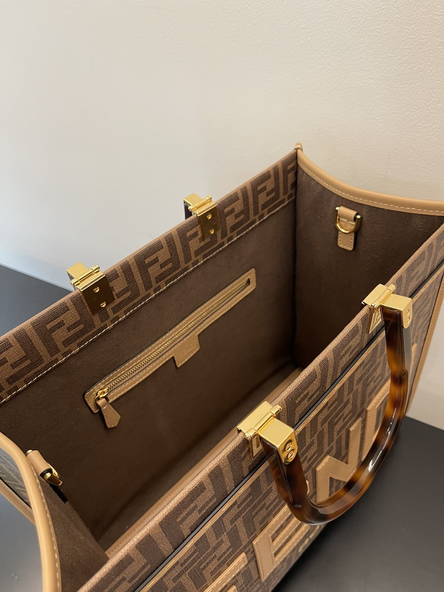 1:1 Replica Fendi Sunshine Medium Brown FF jacquard fabric shopper Bag For Woman 31cm/12in - Image 6
