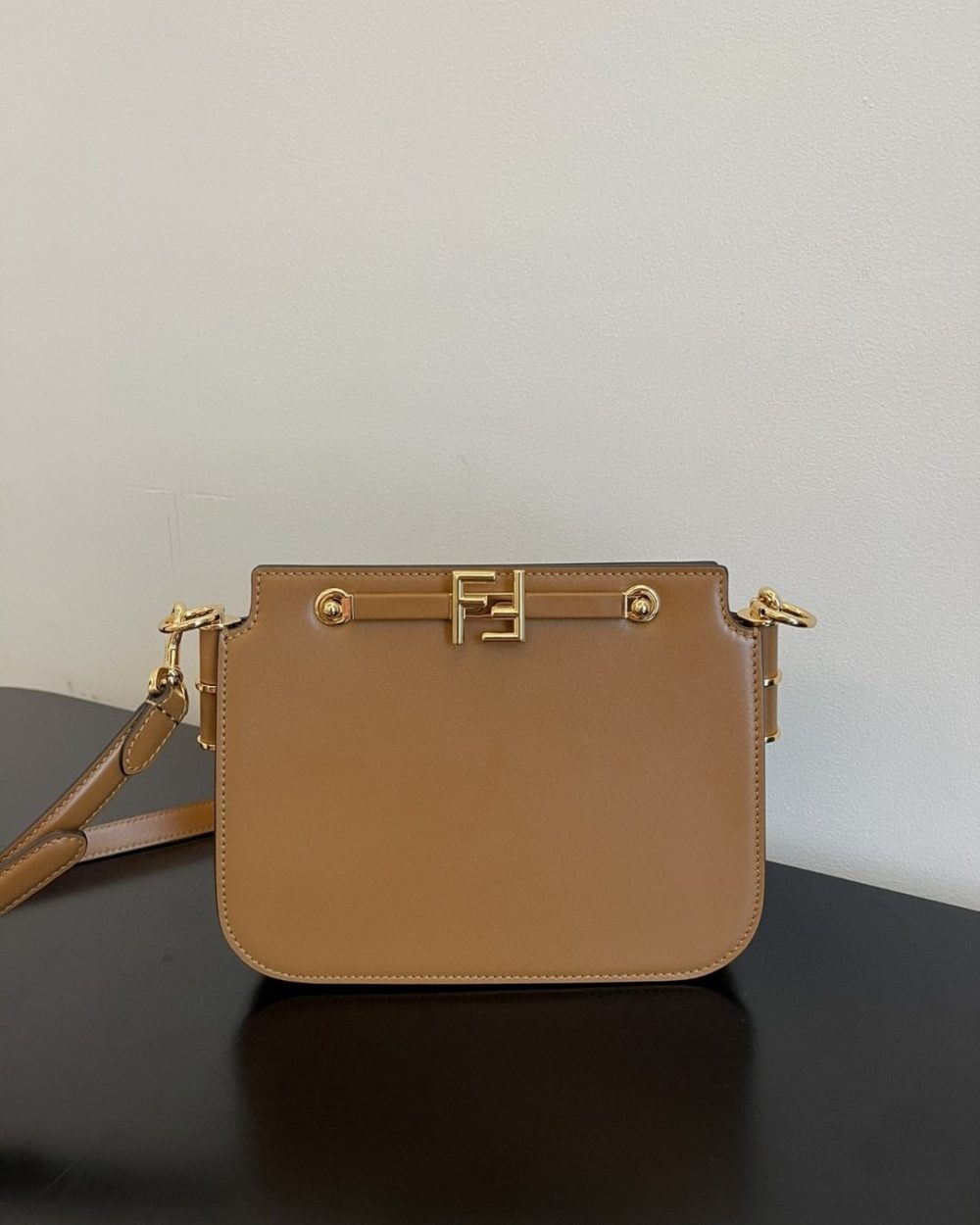 1:1 Replica Fendi Touch Brown Bag For Woman 19cm/7.5in