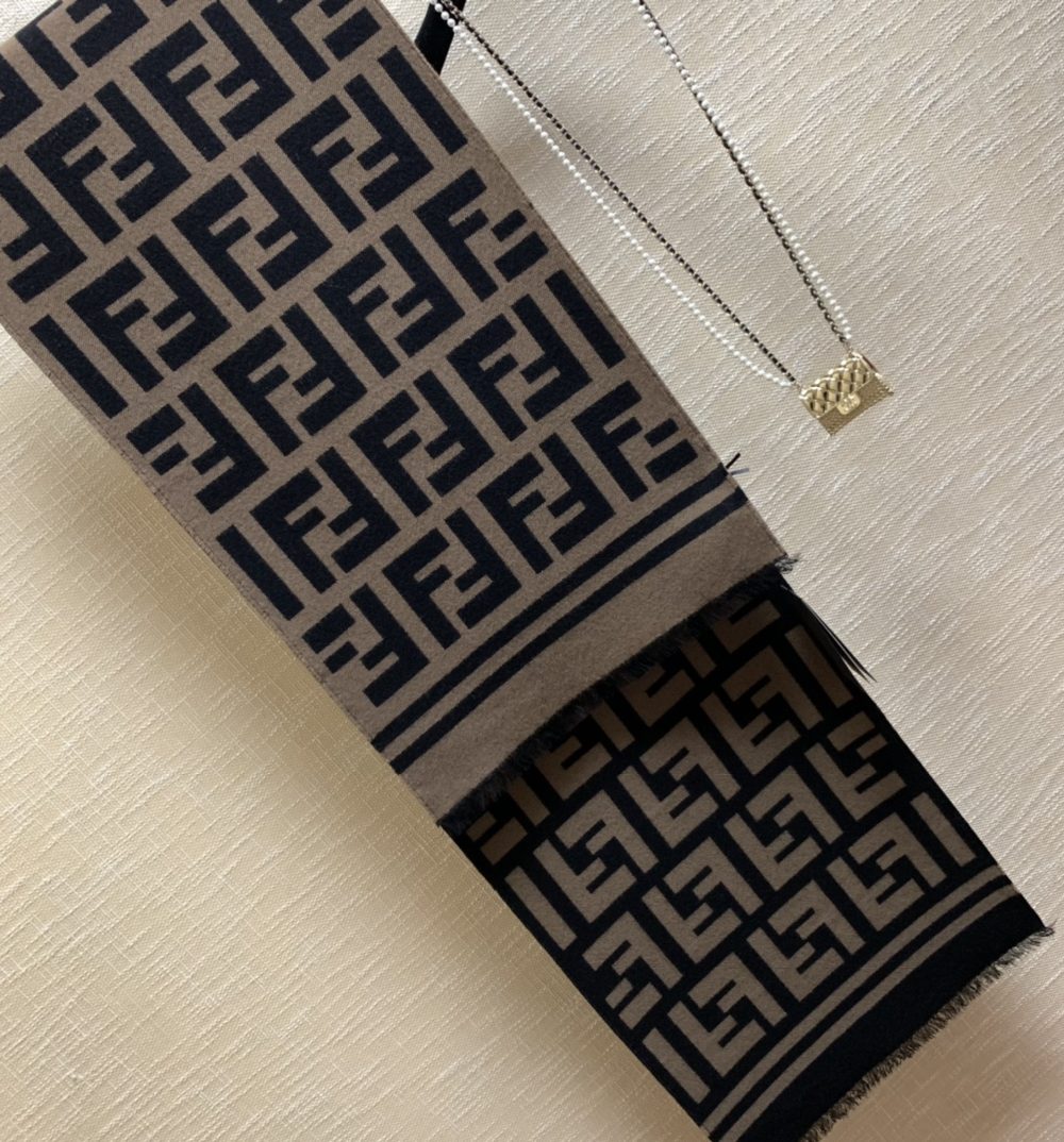 Fendi Wool and Silk Brown and Black 180cm/71in