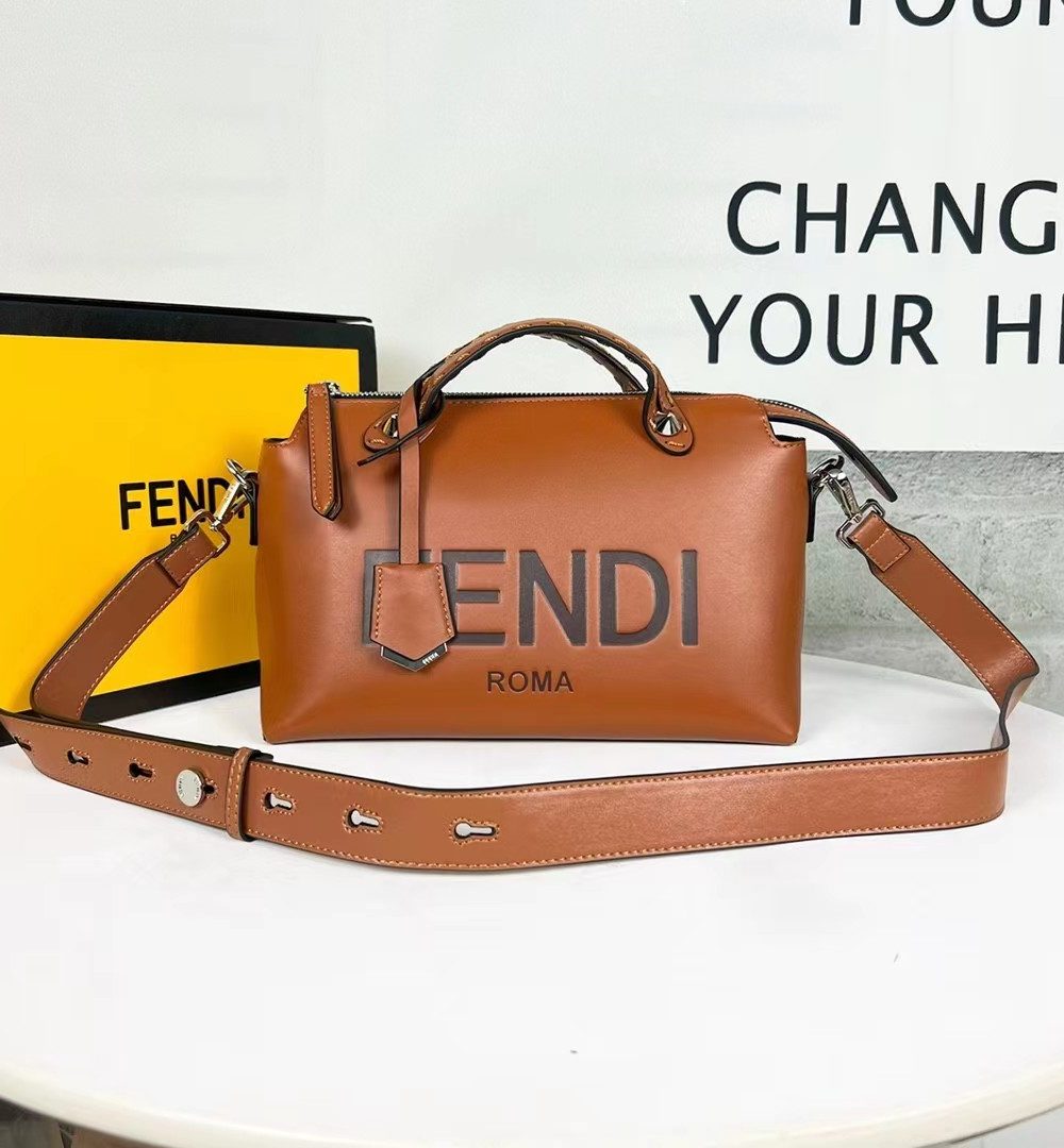 FN056 - Fendi Women’s Fashion Bag
