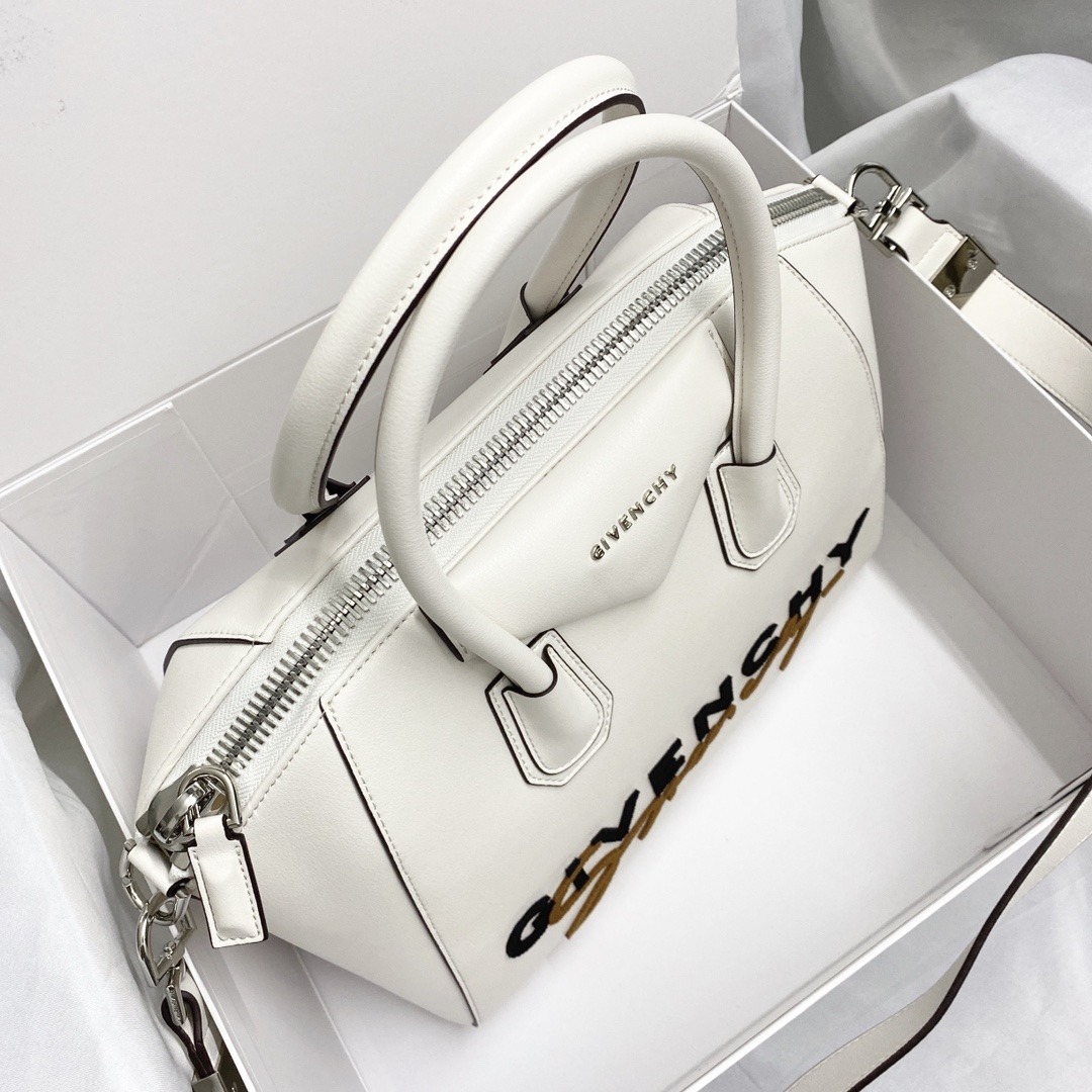 Givenchy Antigona Bag White For Women, Women's Handbags, Shoulder Bags 13in/33cm GVC - Image 7