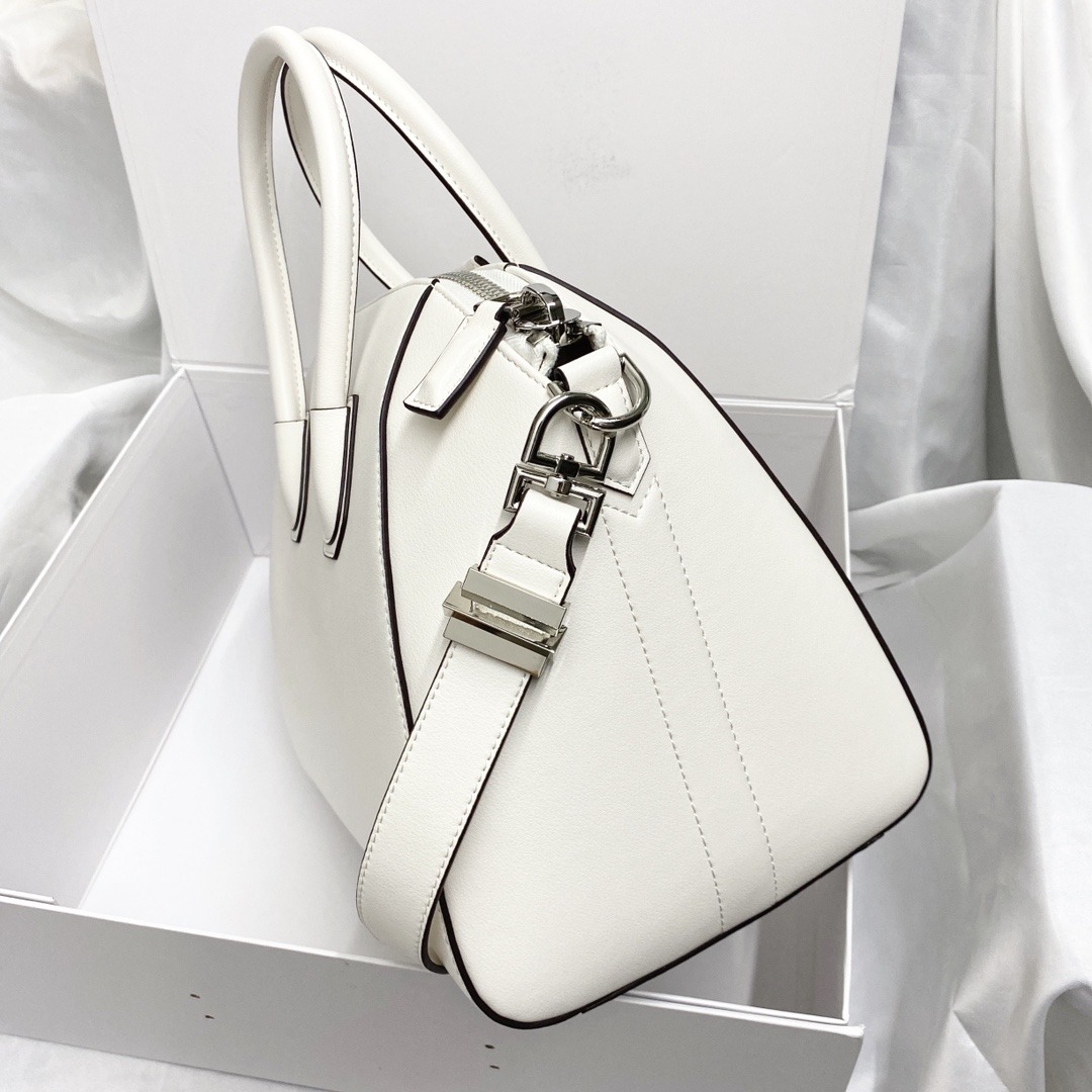 Givenchy Antigona Bag White For Women, Women's Handbags, Shoulder Bags 13in/33cm GVC - Image 3