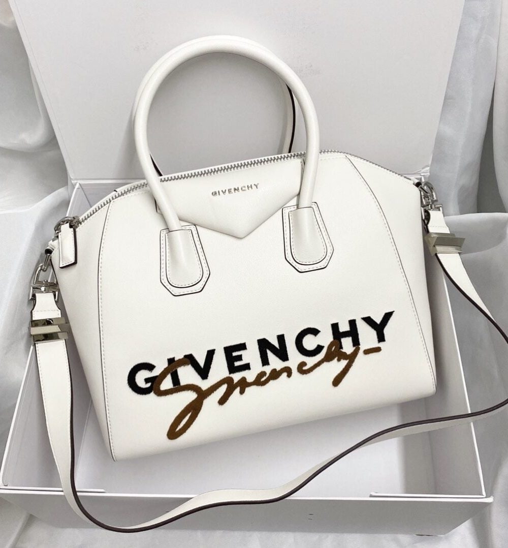 Givenchy Antigona Bag White For Women, Women's Handbags, Shoulder Bags 13in/33cm GVC
