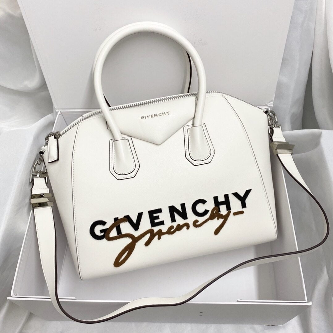 Givenchy Antigona Bag White For Women, Women's Handbags, Shoulder Bags 13in/33cm GVC