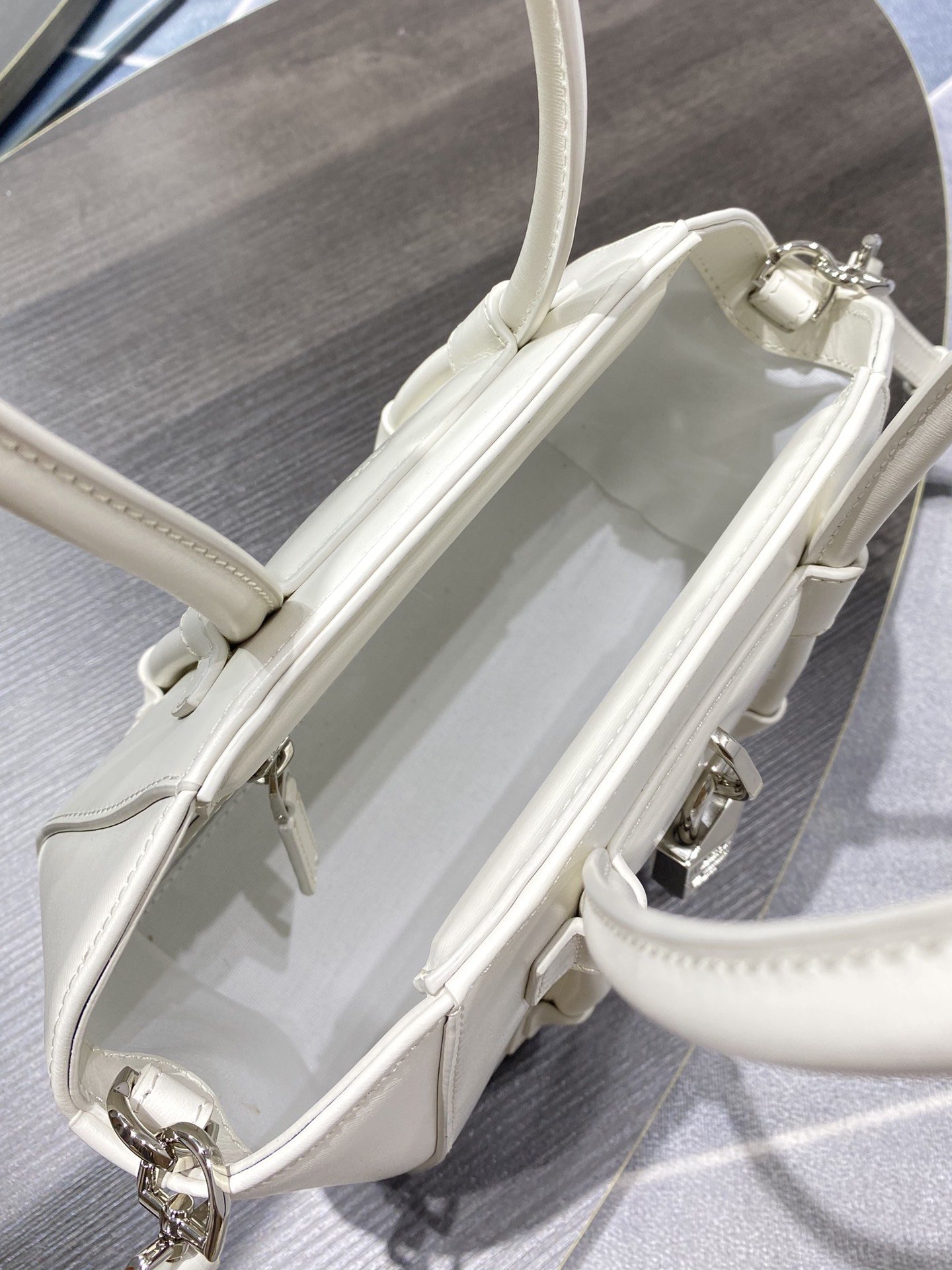 Givenchy Mini Antigona Lock Bag Ivory For Women, Women's Handbags, Shoulder Bags 8.7in/22cm GVC BB50J0B16S-105 - Image 12