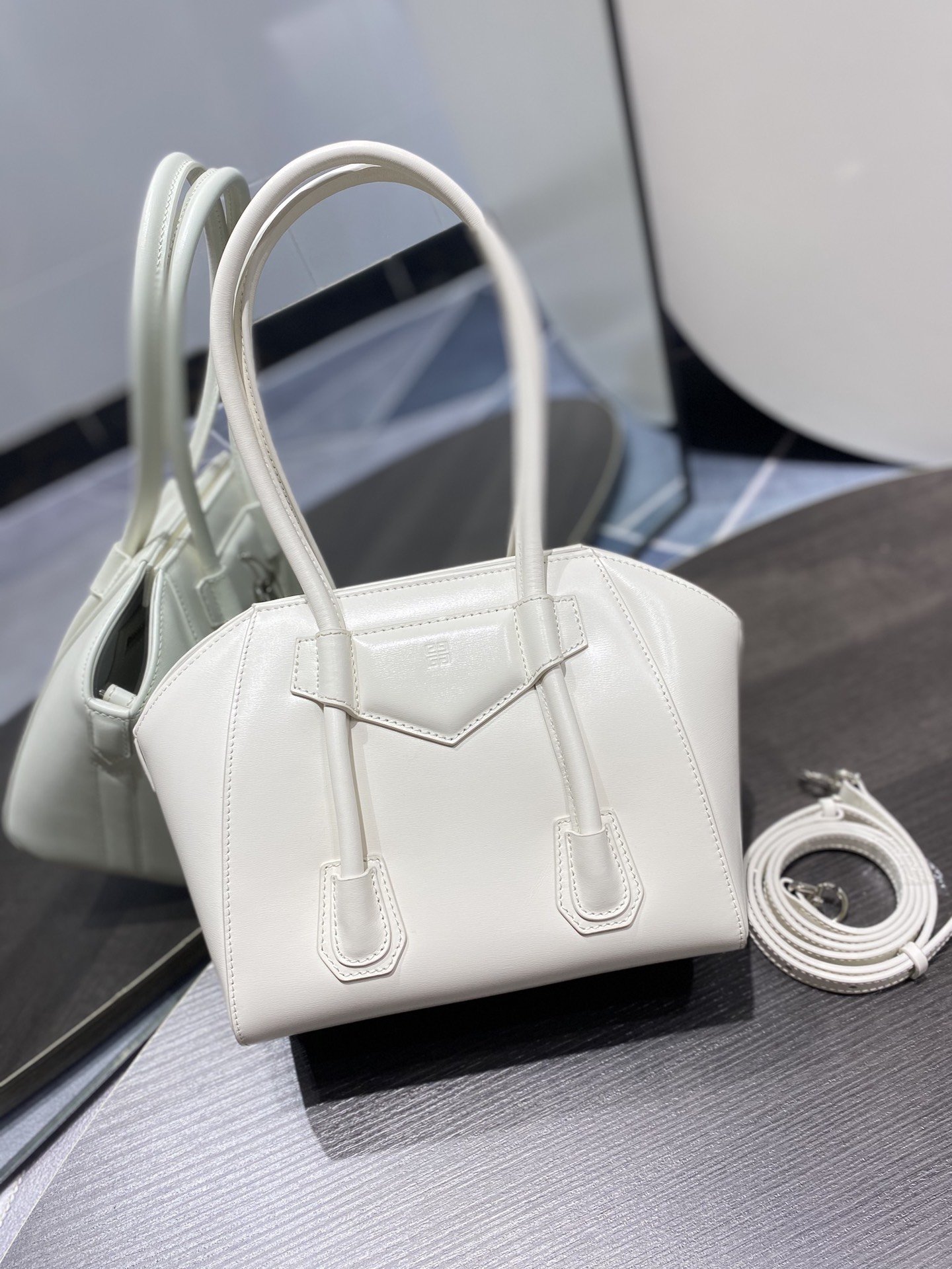 Givenchy Mini Antigona Lock Bag Ivory For Women, Women's Handbags, Shoulder Bags 8.7in/22cm GVC BB50J0B16S-105 - Image 7