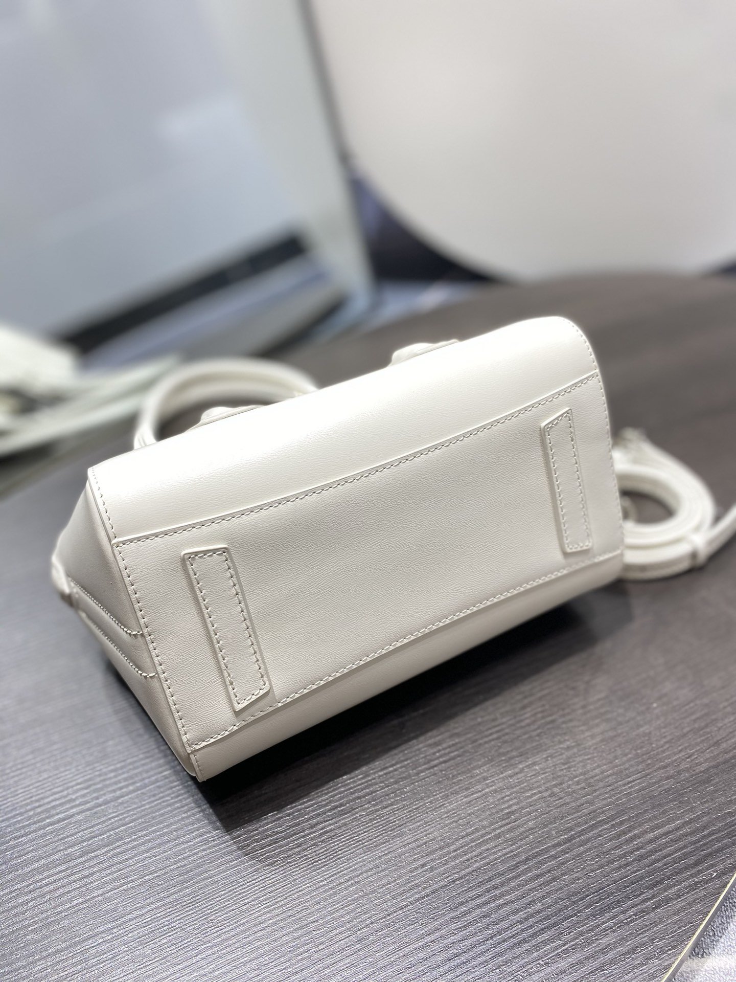 Givenchy Mini Antigona Lock Bag Ivory For Women, Women's Handbags, Shoulder Bags 8.7in/22cm GVC BB50J0B16S-105 - Image 8