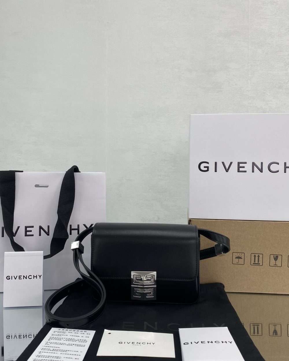 Givenchy Small 4G Bag Black For Women, Women's Handbags, Shoulder Bags 6.5in/16.5cm GVC BB50HDB15S-001