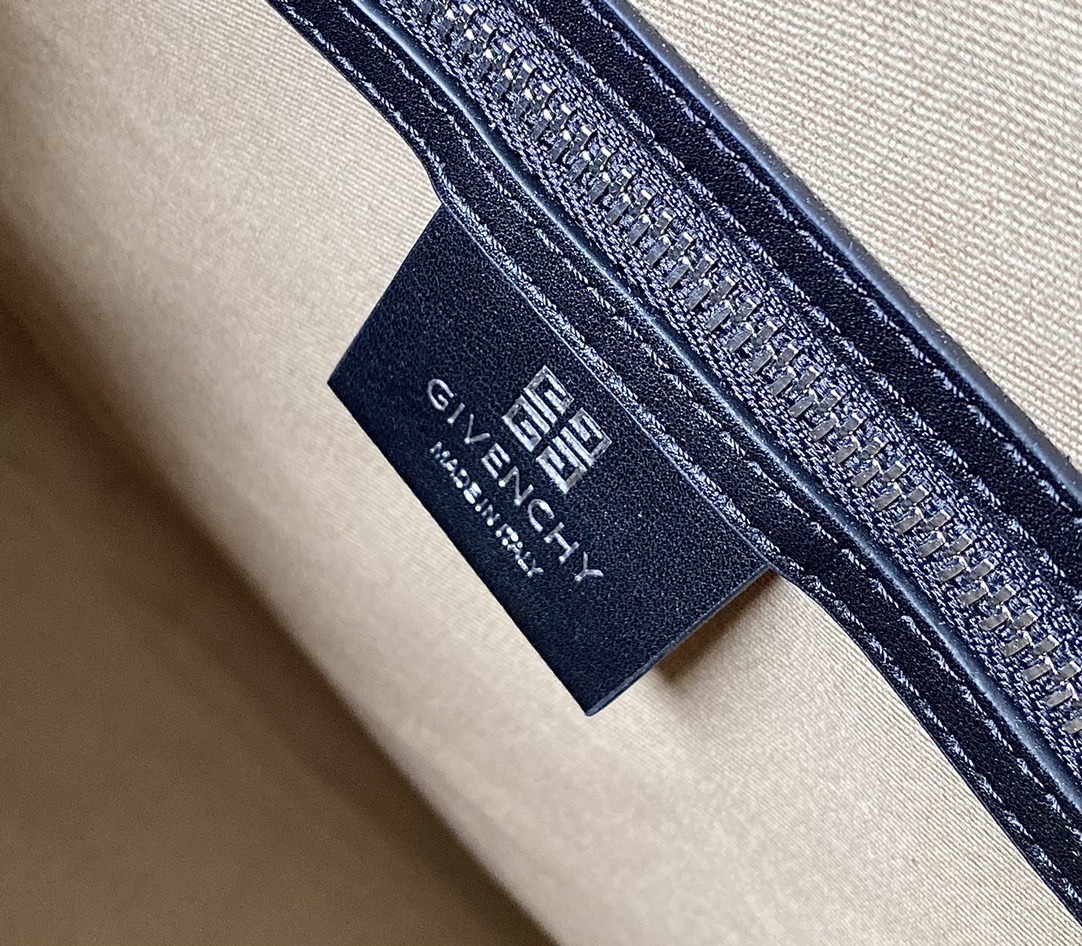 Givenchy Small Antigona Sport Bag Black For Women, Women's Handbags, Shoulder Bags 13in/33cm GVC - Image 2