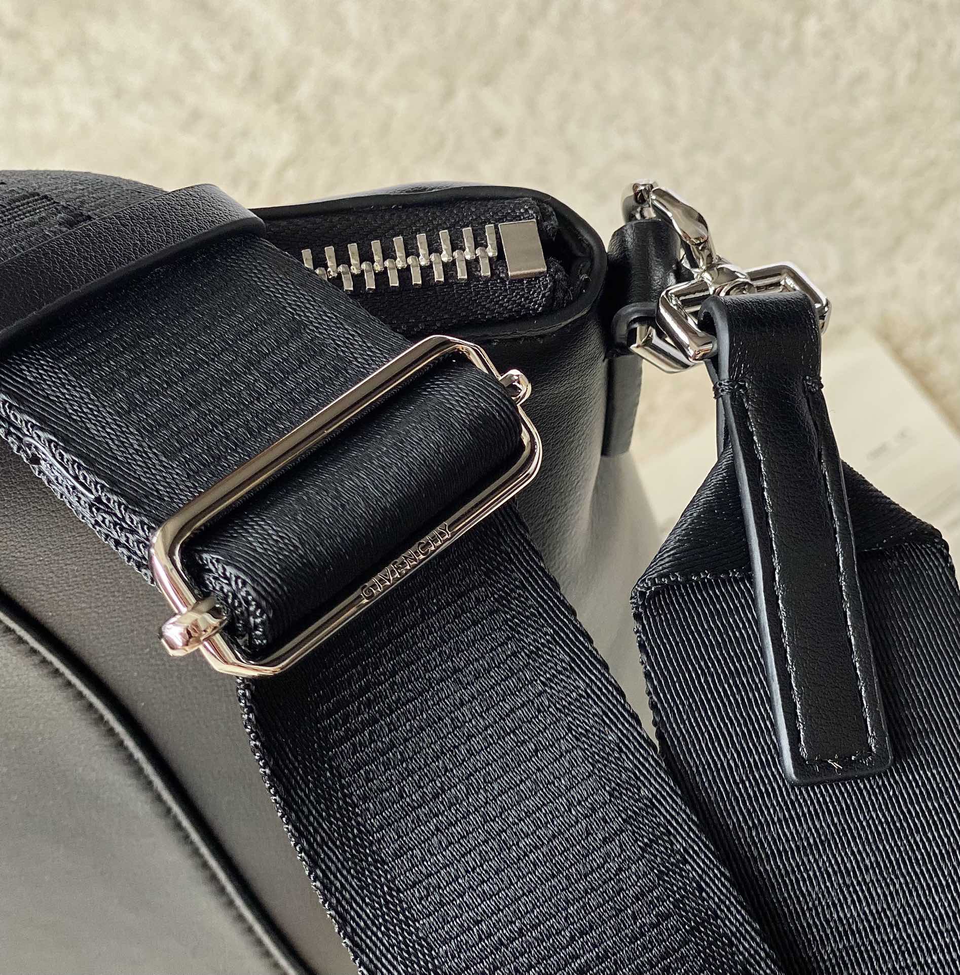 Givenchy Small Antigona Sport Bag Black For Women, Women's Handbags, Shoulder Bags 13in/33cm GVC - Image 9