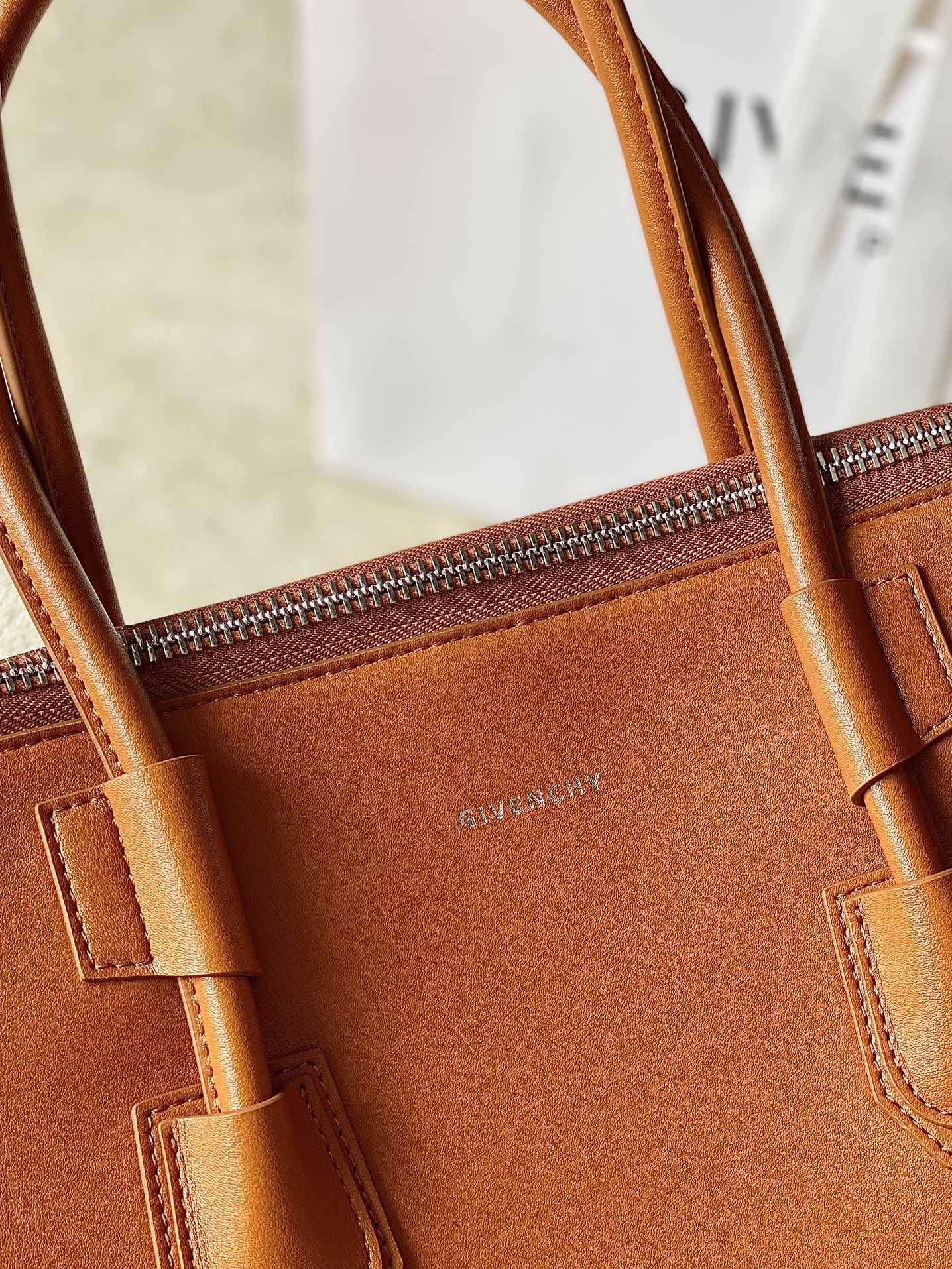 Givenchy Small Antigona Sport Bag Pumpkin For Women, Women's Handbags, Shoulder Bags 13in/33cm GVC BB50MZB1A4-802 - Image 3