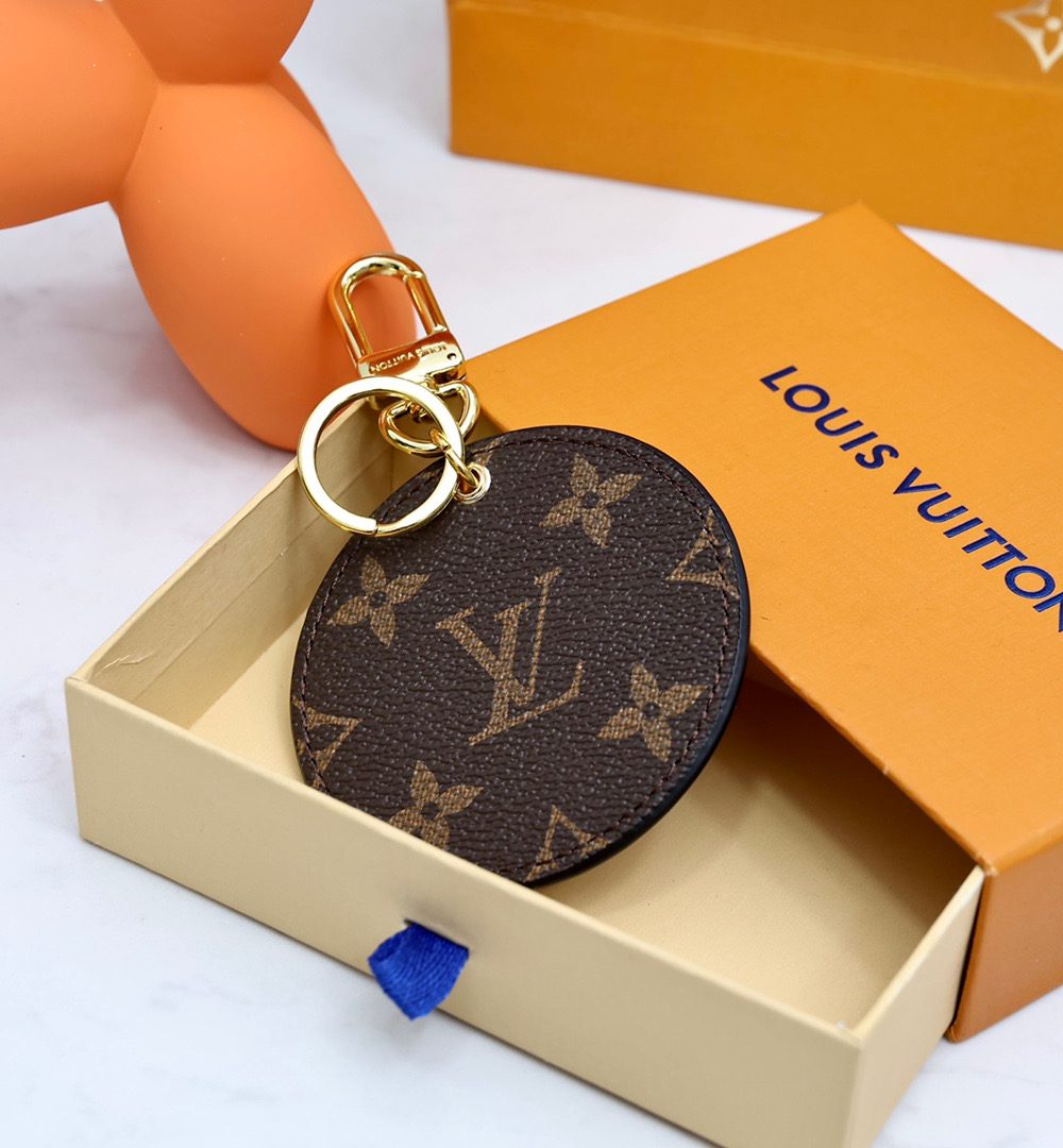 GJ02 – Key holder and bag charm