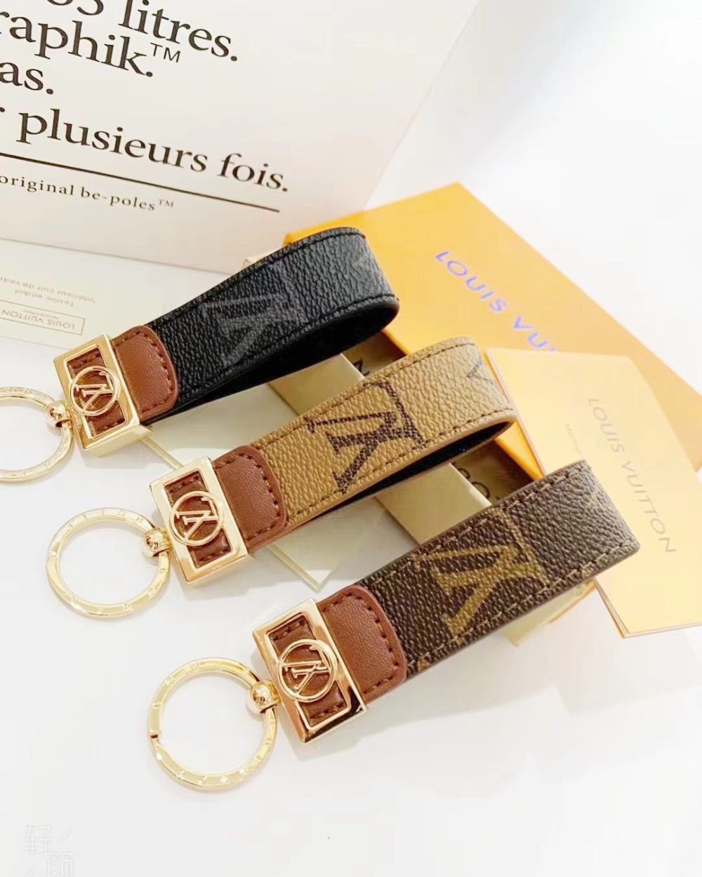 GJ07 – Key holder and bag charm