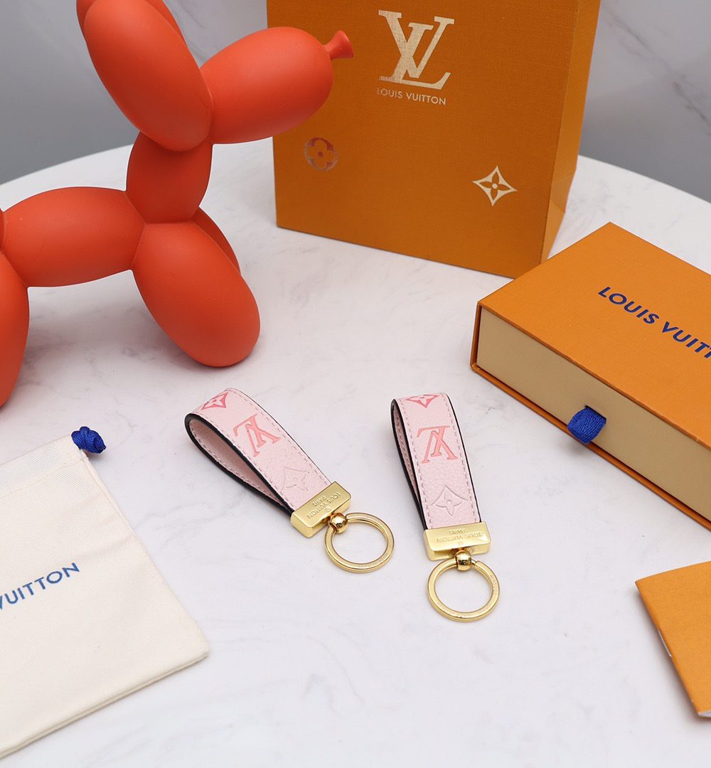 GJ08 – Key holder and bag charm