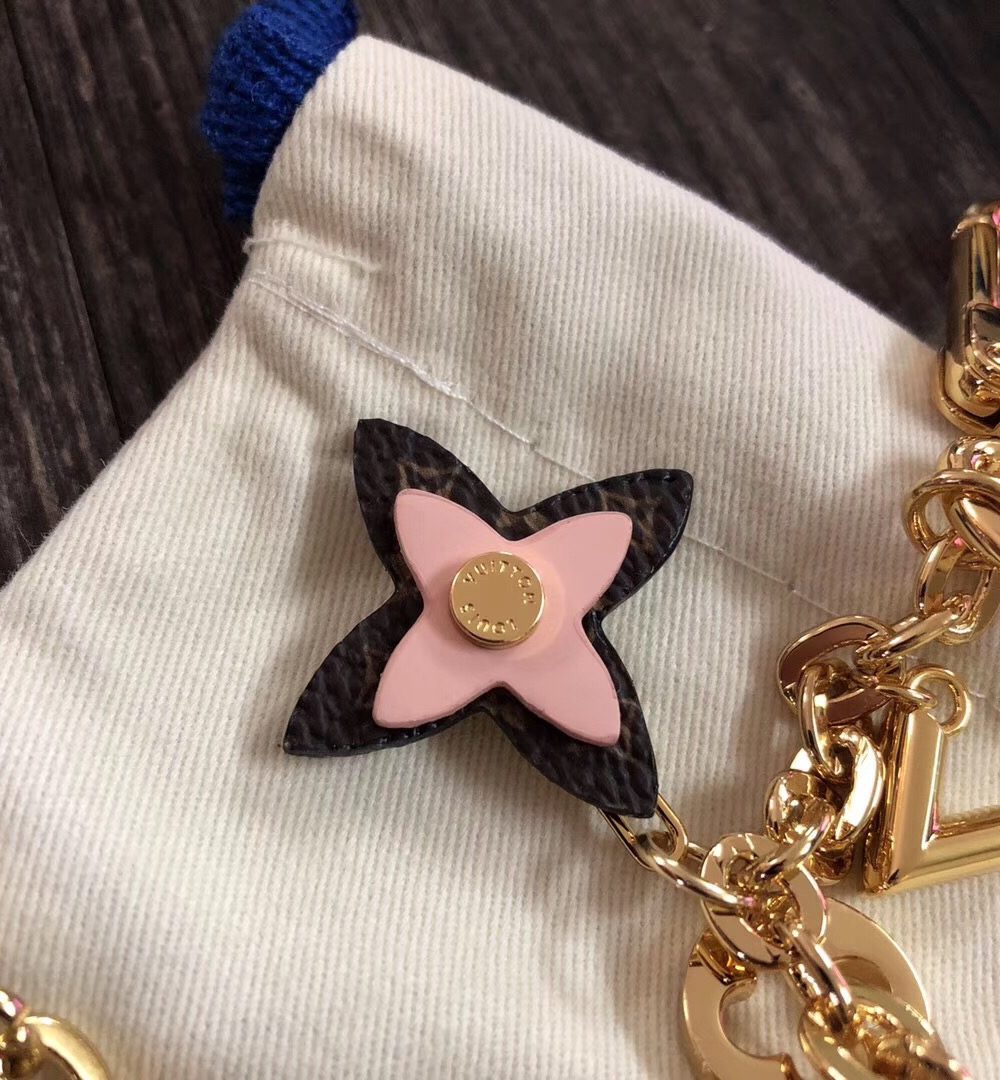 GJ14 – Key holder and bag charm