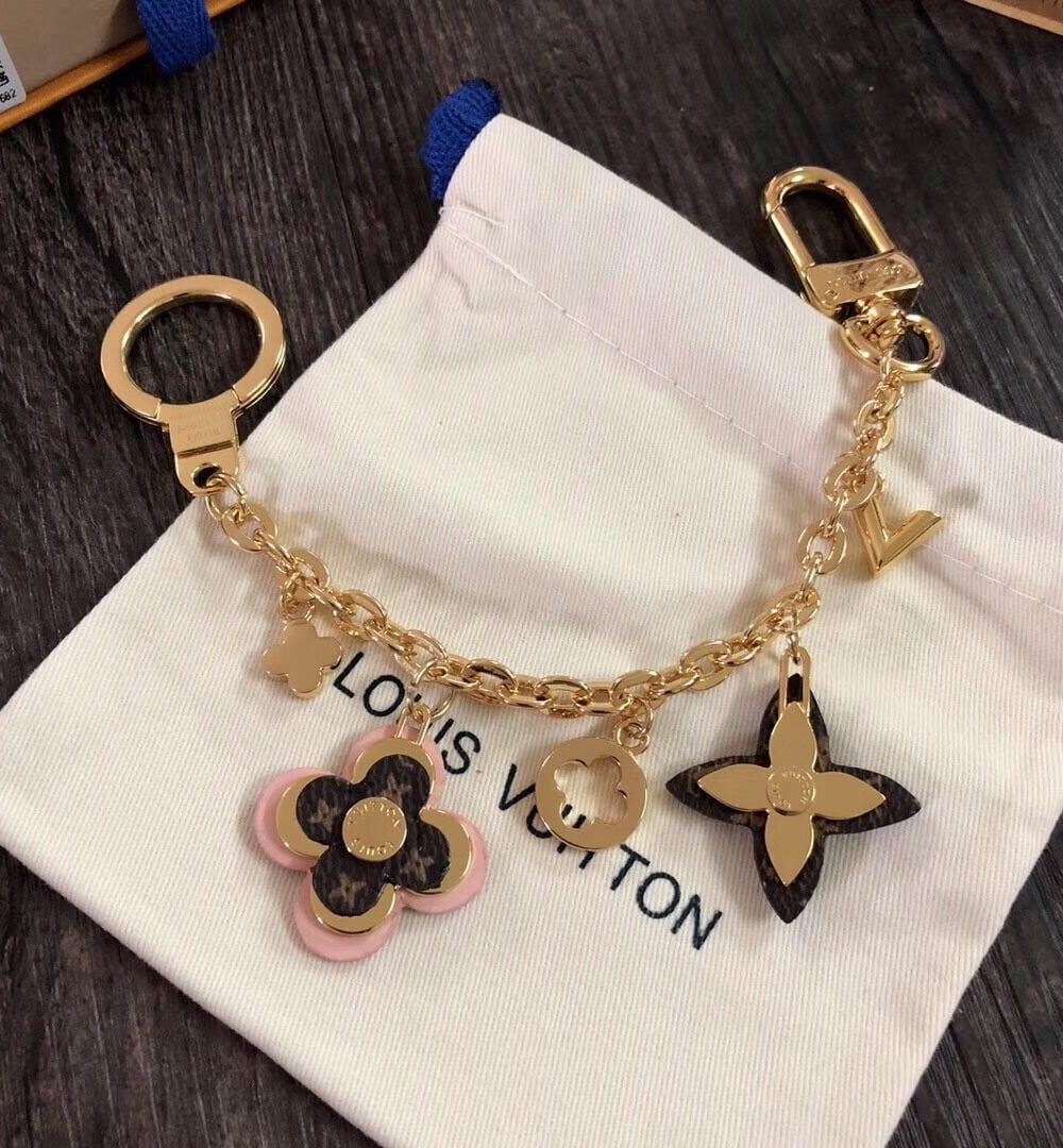 GJ14 – Key holder and bag charm