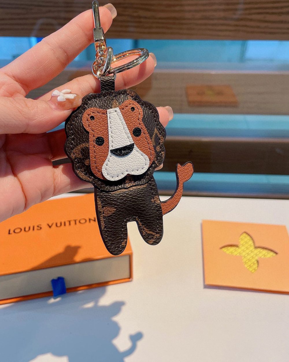 GJ15 – Key holder and bag charm