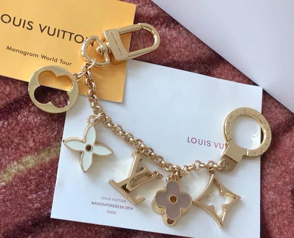 GJ21 – Key holder and bag charm