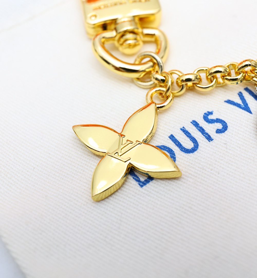 GJ22 – Key holder and bag charm